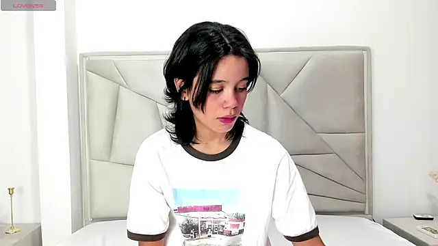 Snapshot of Fernanda_xxx chatting on 07/10/26, 02:19 Fernanda xxx online show from 07/10/26, 02:19