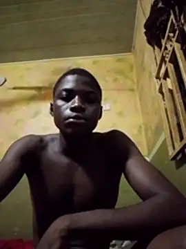 Snapshot of Youngchidi1 chatting on 07/24/26, 10:41 Youngchidi1 online show from 07/24/26, 10:41