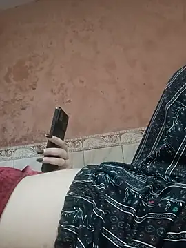 Snapshot of Miss-cutee chatting on 08/03/26, 07:40 Miss-cutee online show from 08/03/26, 07:40