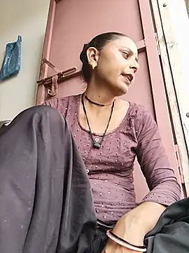 Karishna hot online show from 06/24/26, 11:42