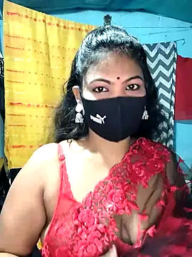 Snapshot of Mis-maya chatting on 07/24/26, 01:58 Mis-maya online show from 07/24/26, 01:58