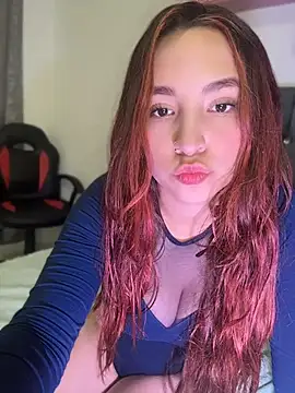 Snapshot of JUANITA-007 chatting on 07/11/26, 12:41 JUANITA-007 online show from 07/11/26, 12:41