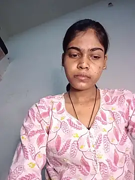 Snapshot of aapki_priya chatting on 06/10/26, 05:07 aapki priya online show from 06/10/26, 05:07