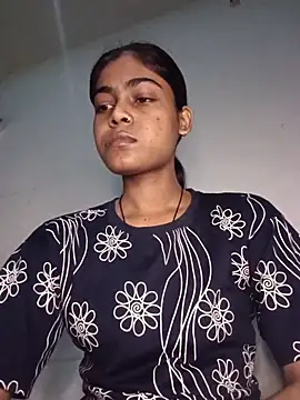 Snapshot of aapki_priya chatting on 06/14/26, 04:58 aapki priya online show from 06/14/26, 04:58