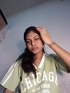 Snapshot of aapki_priya chatting on 06/17/26, 04:15 aapki priya online show from 06/17/26, 04:15