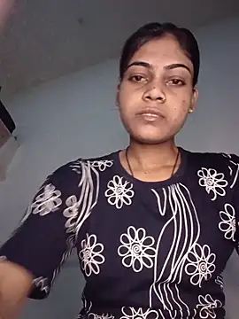 Snapshot of aapki_priya chatting on 06/27/26, 04:17 aapki priya online show from 06/27/26, 04:17