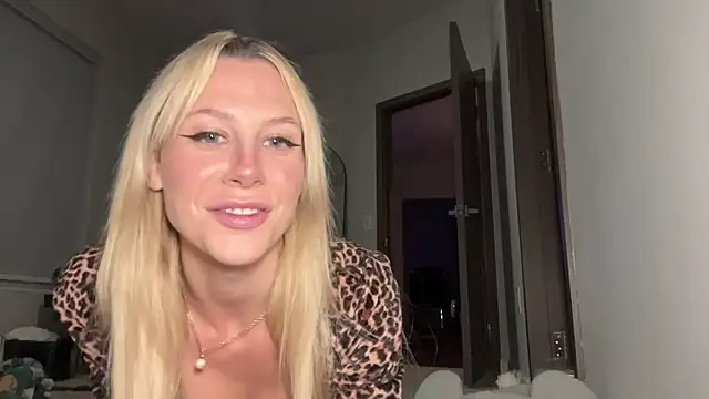 Snapshot of chelseapaigee chatting on 07/11/26, 04:04 chelseapaigee online show from 07/11/26, 04:04