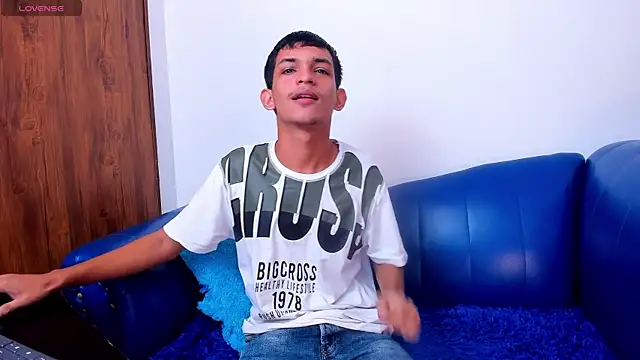 littlecum18 online show from 06/17/26, 12:18
