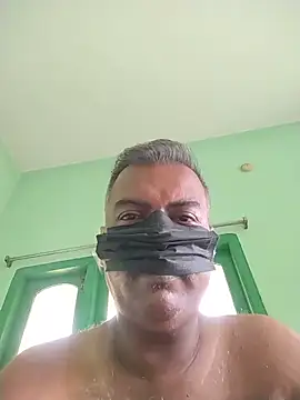 Snapshot of daddys_small_dick chatting on 06/08/26, 04:24 daddys small dick online show from 06/08/26, 04:24