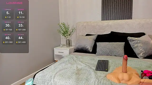 Snapshot of Lilii_Peach chatting on 07/25/26, 12:09 Lilii Peach online show from 07/25/26, 12:09