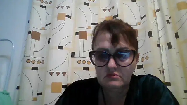 Snapshot of ErikaXShine chatting on 06/14/26, 08:22 ErikaXShine online show from 06/14/26, 08:22