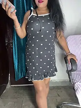 MODEL-21 online show from 06/27/26, 12:33
