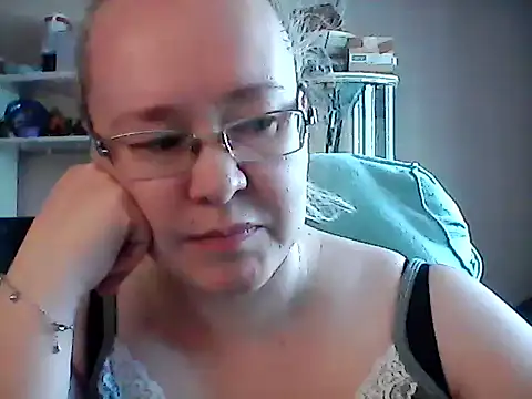 Viola27 online show from 06/20/26, 07:11