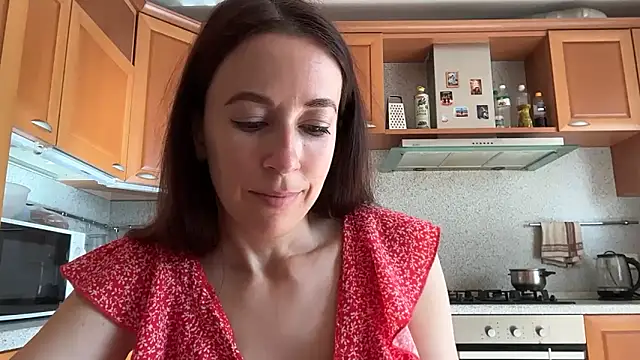 Flamingo Queen online show from 06/21/26, 05:21