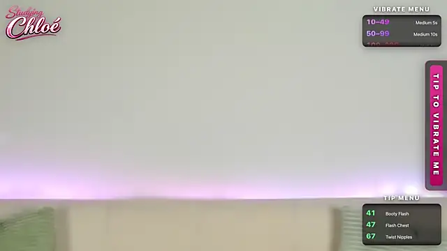 Snapshot of itschloelaurent chatting on 07/11/26, 06:54 itschloelaurent online show from 07/11/26, 06:54