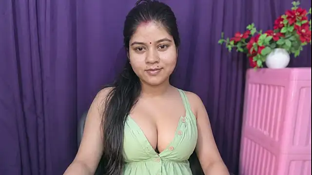 Snapshot of Anushka826 chatting on 06/07/26, 05:49 Anushka826 online show from 06/07/26, 05:49