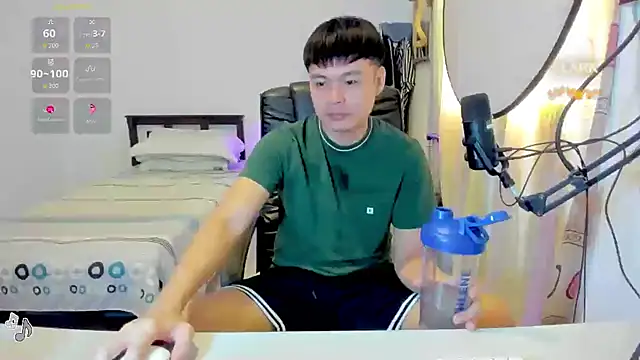 Snapshot of clarkdangerous chatting on 07/10/26, 12:37 clarkdangerous online show from 07/10/26, 12:37