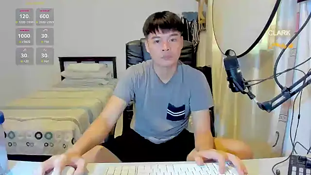 Snapshot of clarkdangerous chatting on 07/14/26, 02:05 clarkdangerous online show from 07/14/26, 02:05