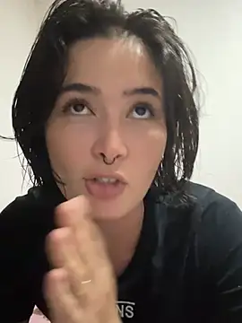 sweetchloe   online show from 06/12/26, 09:14