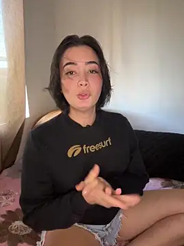 sweetchloe   online show from 06/26/26, 07:18