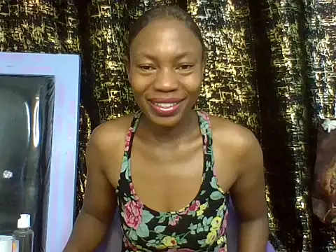Snapshot of Lovey_daisy15 chatting on 06/27/26, 12:37 Lovey daisy15 online show from 06/27/26, 12:37