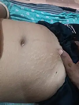 Snapshot of sexybhabi114 chatting on 07/25/26, 04:37 sexybhabi114 online show from 07/25/26, 04:37