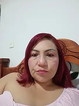 Snapshot of Agata_Traviesa chatting on 07/15/26, 12:10 Agata Traviesa online show from 07/15/26, 12:10