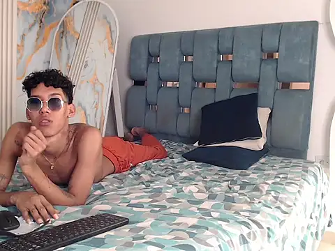 Thick cock guys online show from 06/11/26, 12:32
