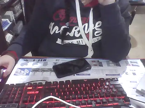 Snapshot of lucyladybug chatting on 06/17/26, 10:17 lucyladybug online show from 06/17/26, 10:17