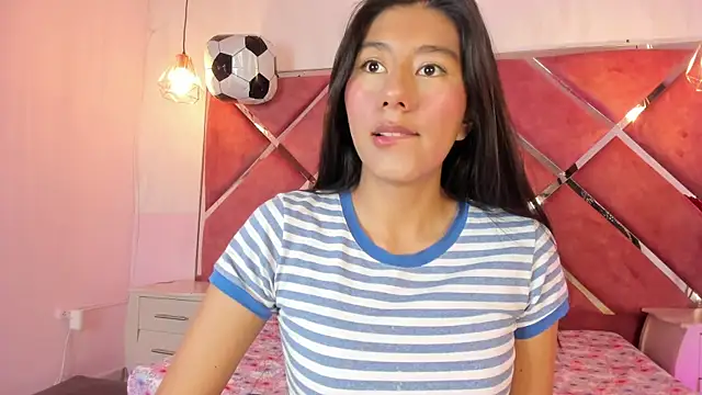 Snapshot of Carla_Alvez chatting on 06/25/26, 02:21 Carla Alvez online show from 06/25/26, 02:21