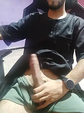 Snapshot of halim_Hott chatting on 07/14/26, 12:33 halim Hott online show from 07/14/26, 12:33