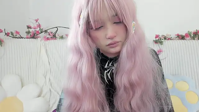Snapshot of mimi_cutee chatting on 07/23/26, 03:37 mimi cutee online show from 07/23/26, 03:37