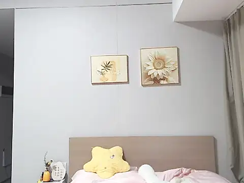 Snapshot of lucky-xiaolu chatting on 06/14/26, 07:10 lucky-xiaolu online show from 06/14/26, 07:10