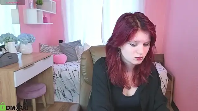 Snapshot of Fox__Cute chatting on 07/09/26, 01:09 Fox Cute online show from 07/09/26, 01:09