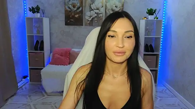 NikoleMills online show from 07/19/26, 07:45