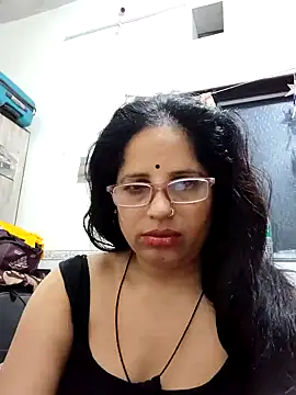 Snapshot of SWEETY01990 chatting on 07/14/26, 02:12 SWEETY01990 online show from 07/14/26, 02:12