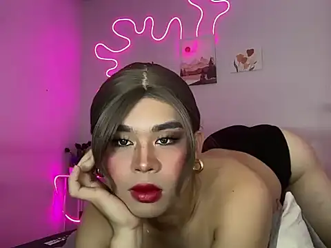 Snapshot of Horny_HoneyX chatting on 06/17/26, 01:23 Horny HoneyX online show from 06/17/26, 01:23