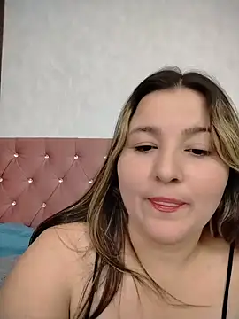 Snapshot of KatBennett chatting on 06/30/26, 06:53 KatBennett online show from 06/30/26, 06:53