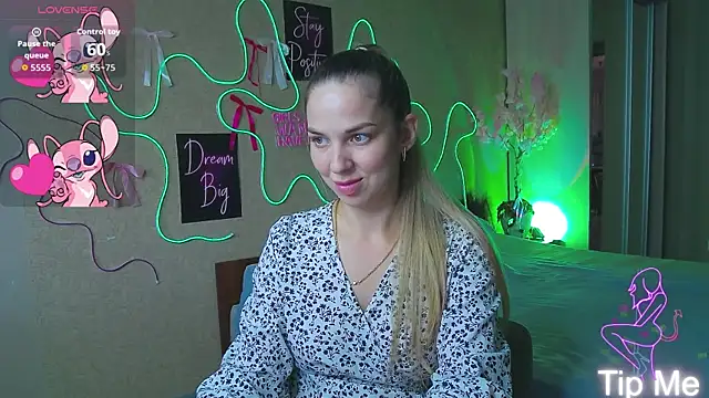 Snapshot of babbyalexandra chatting on 07/28/26, 01:54 babbyalexandra online show from 07/28/26, 01:54