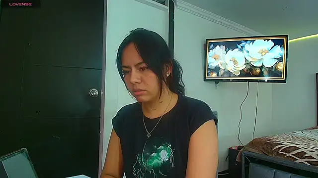 TaniaMendoza online show from 06/10/26, 11:31