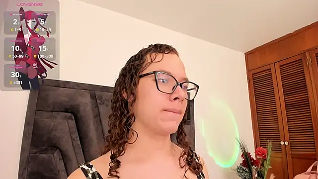 Snapshot of ParisMendez chatting on 07/19/26, 12:31 ParisMendez online show from 07/19/26, 12:31