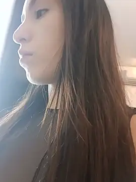 Snapshot of Chloemendoza chatting on 07/14/26, 04:02 Chloemendoza online show from 07/14/26, 04:02