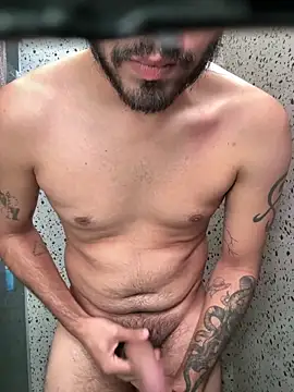 Snapshot of obrendo__ chatting on 06/18/26, 01:26 obrendo online show from 06/18/26, 01:26