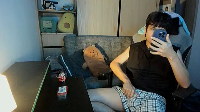 Snapshot of Akirokatsuru chatting on 06/15/26, 12:46 Akirokatsuru online show from 06/15/26, 12:46