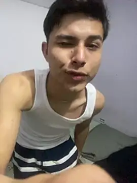 Snapshot of Antoni150906 chatting on 07/06/26, 01:57 Antoni150906 online show from 07/06/26, 01:57