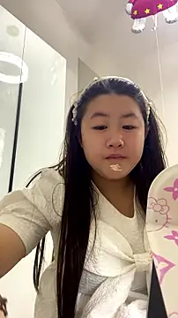 Snapshot of fang-101 chatting on 07/18/26, 11:03 fang-101 online show from 07/18/26, 11:03
