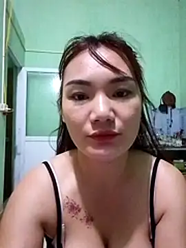 Snapshot of Voiva11 chatting on 07/21/26, 12:35 Voiva11 online show from 07/21/26, 12:35