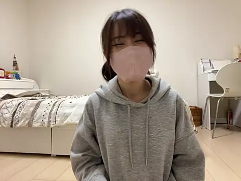 Snapshot of Sakura_Mochi38 chatting on 06/25/26, 12:53 Sakura Mochi38 online show from 06/25/26, 12:53