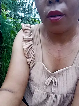 Snapshot of Chin-ni chatting on 06/16/26, 01:30 Chin-ni online show from 06/16/26, 01:30