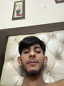 Snapshot of ronnnnn718 chatting on 07/02/26, 09:26 ronnnnn718 online show from 07/02/26, 09:26